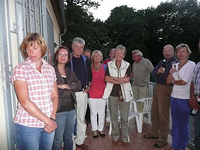 Mit der Rckhand hinnein