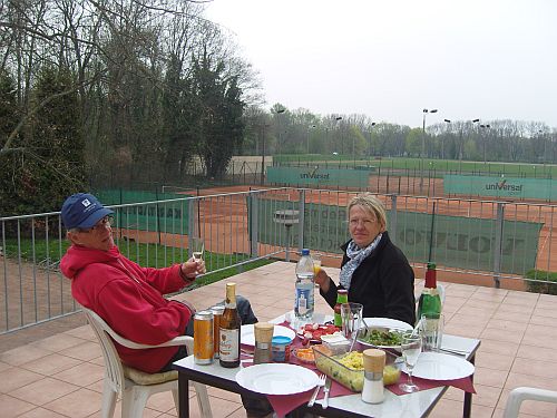 Darauf stossen wir an